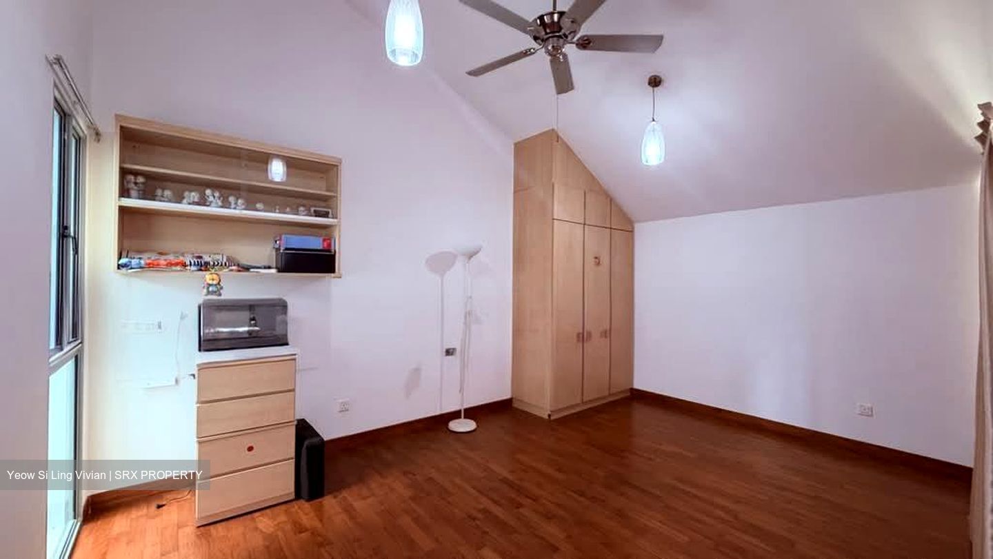 Chuan Loft (D19), Terrace #580721951